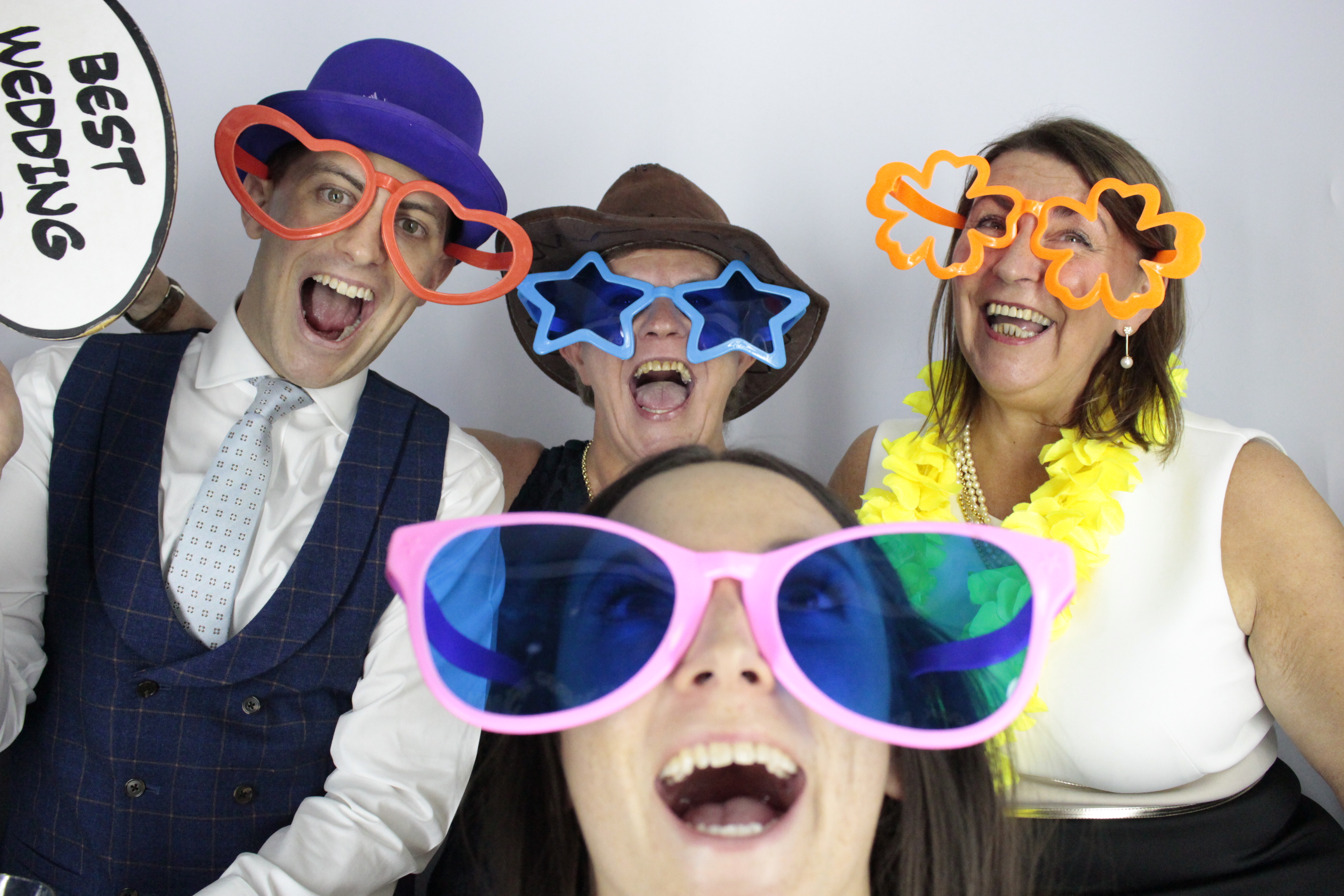Darren and Claire’s Wedding  | View more photos from the event at gallery.myphotoboothexperience.co.uk/u/MyPhotoBoothExperienceLtd/Darren-and-Claire’s-Wedding